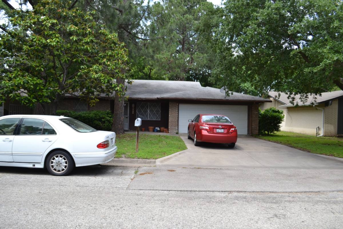 House for rent at 2717 Foxcroft Circle, Denton, TX 76209
