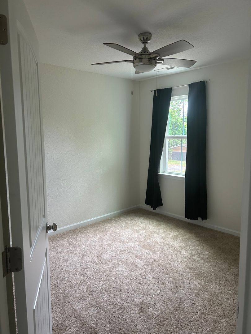 House for rent at 1103 Peartree Rd, Elizabeth City, NC 27909