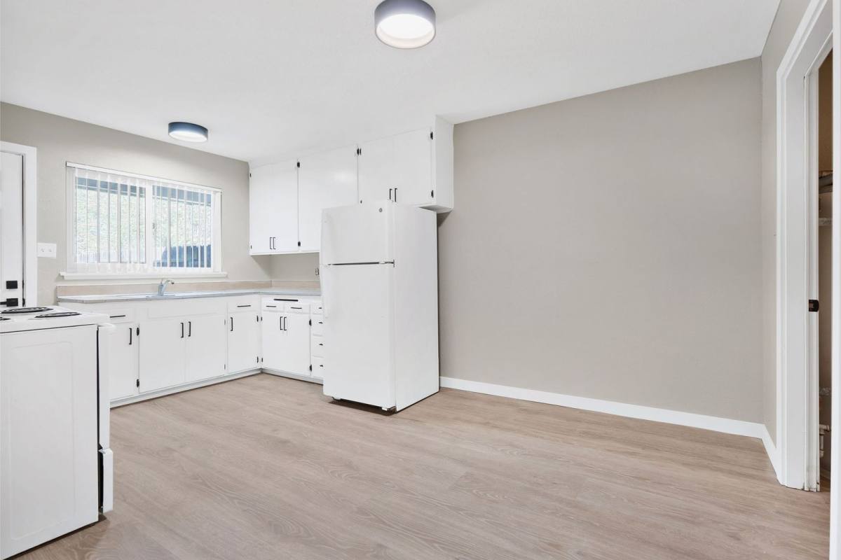 Apartment for rent at 611-613 Russell Blvd, Davis, CA 95616