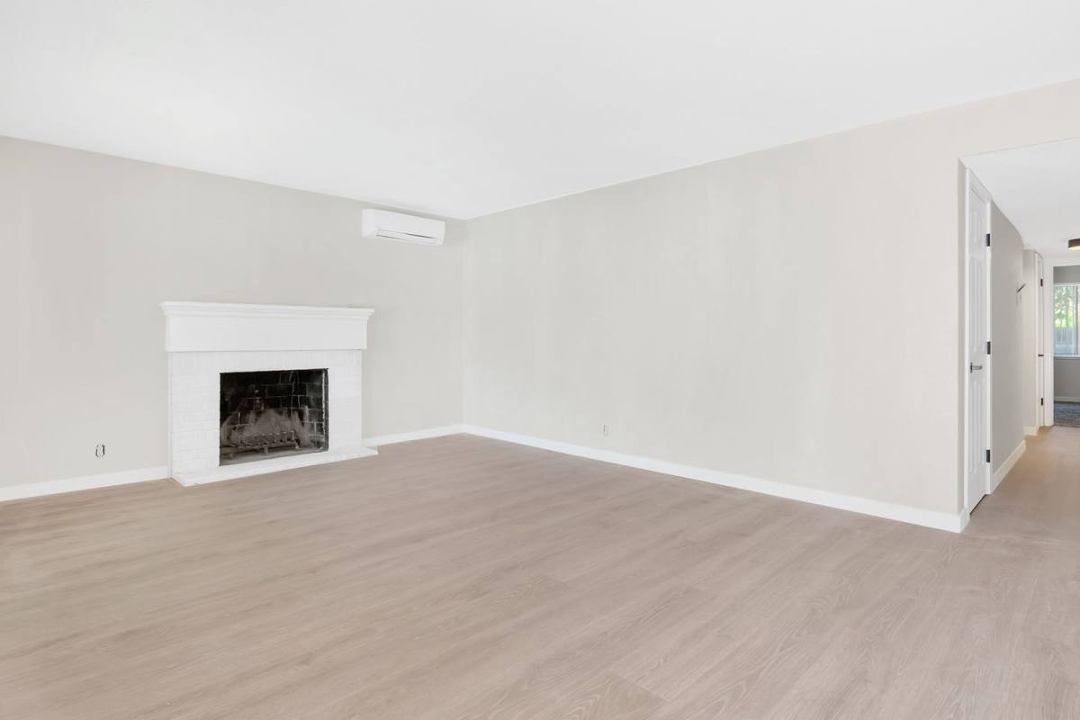 Apartment for rent at 611-613 Russell Blvd, Davis, CA 95616