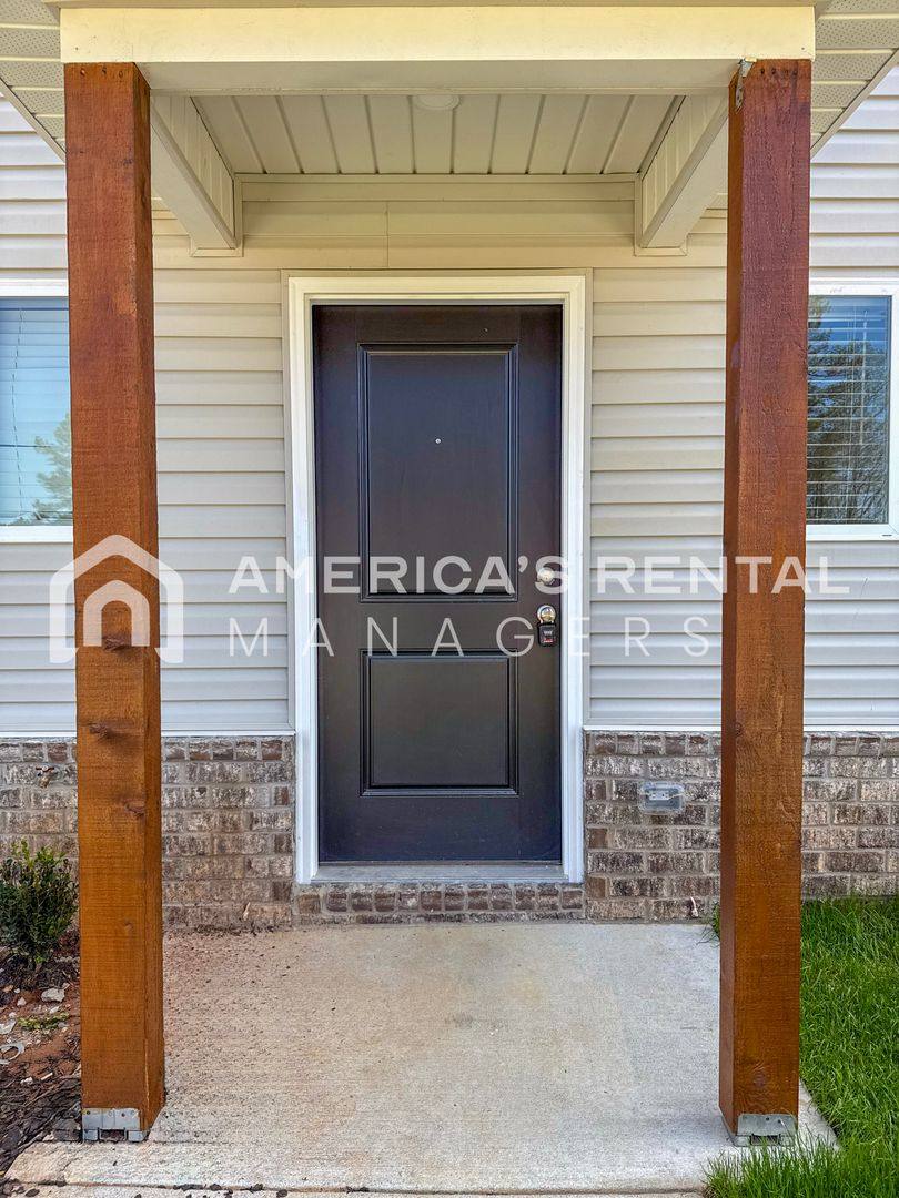 Townhouse for rent at 66 River Grass Dr, Lincoln, AL 35096