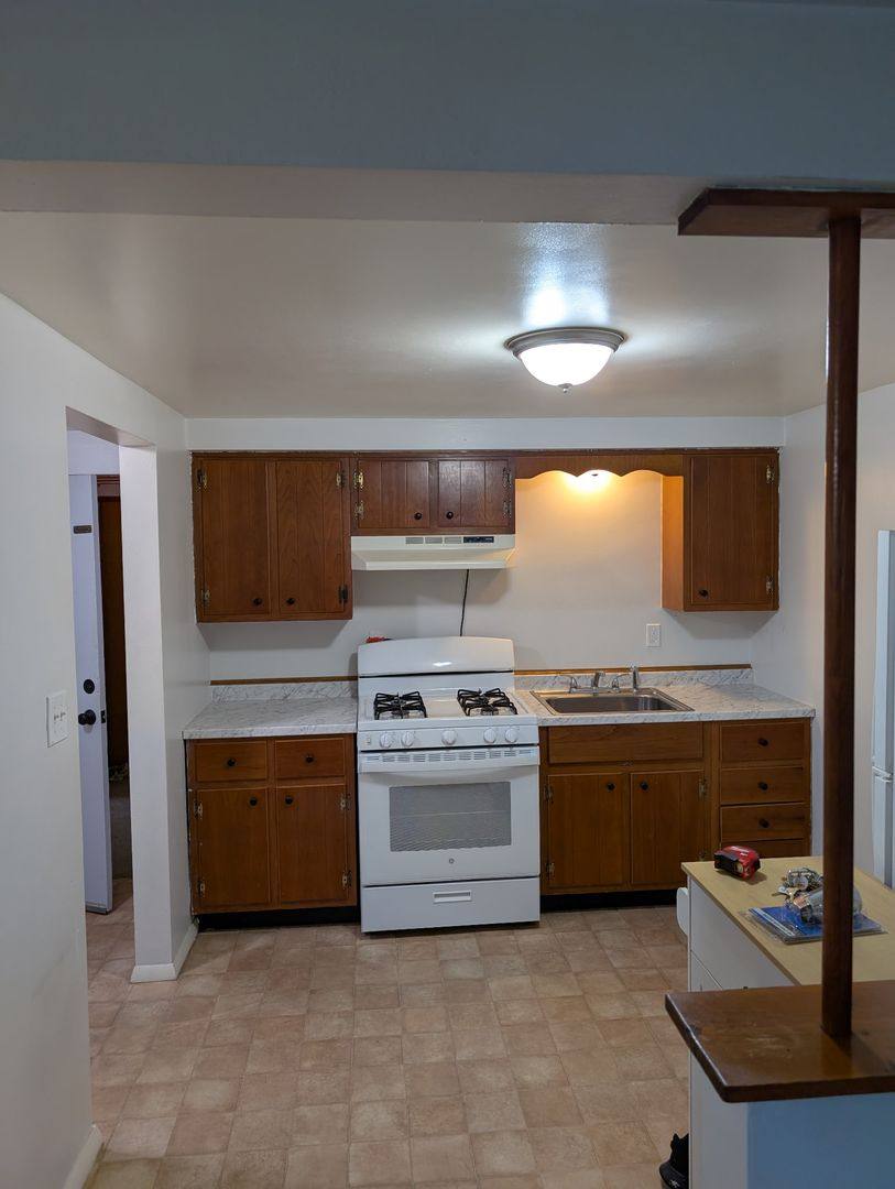 Apartment for rent at 5 Grant St, Greensburg, PA 15601