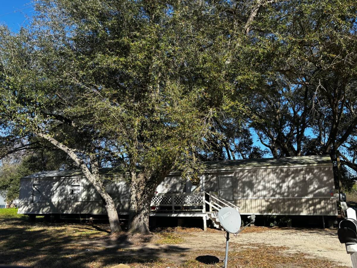 House for rent at 12321 Lloyd Rd, Irvington, AL 36544