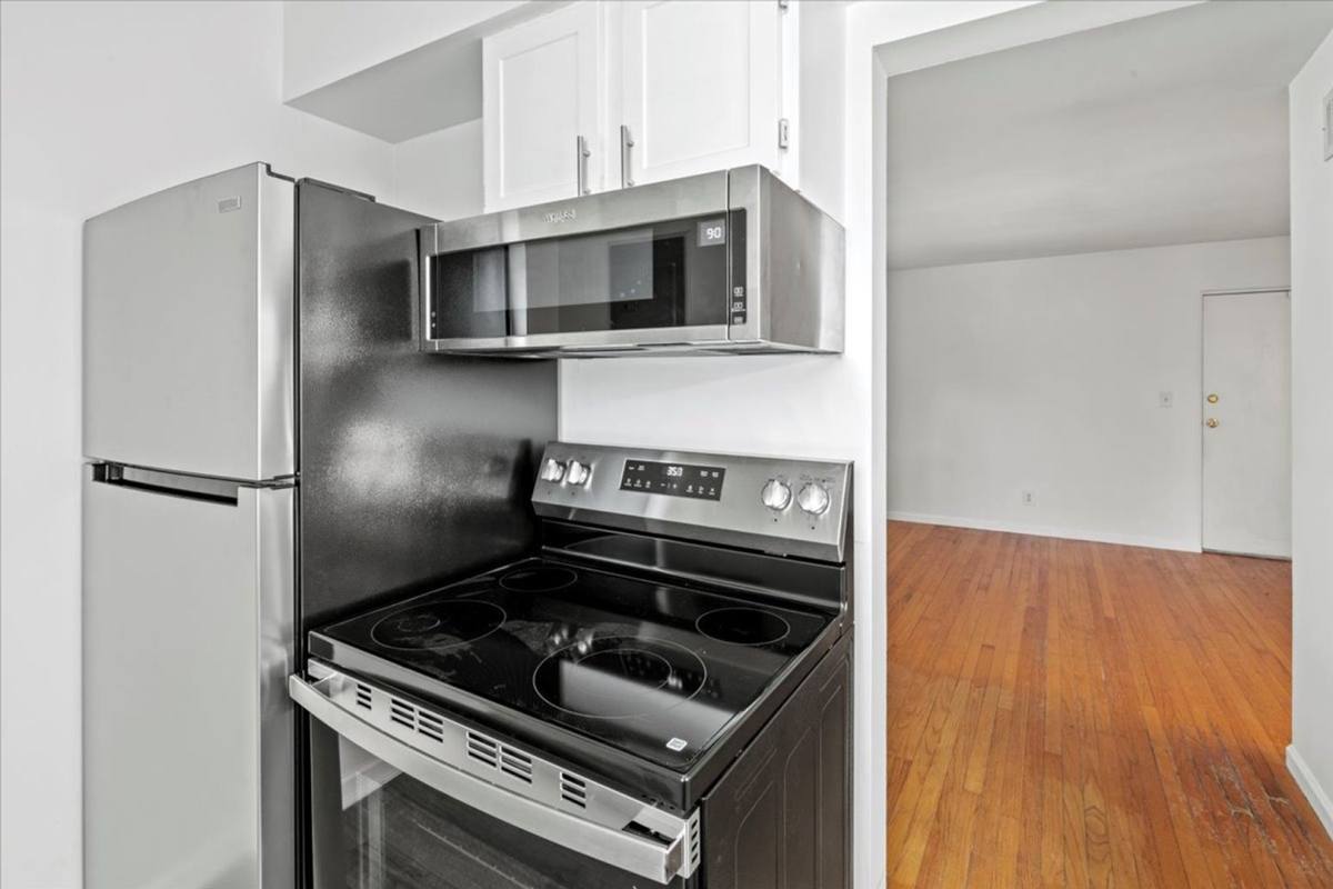 Apartment for rent at 306 E 19th St, Indianapolis, IN 46202
