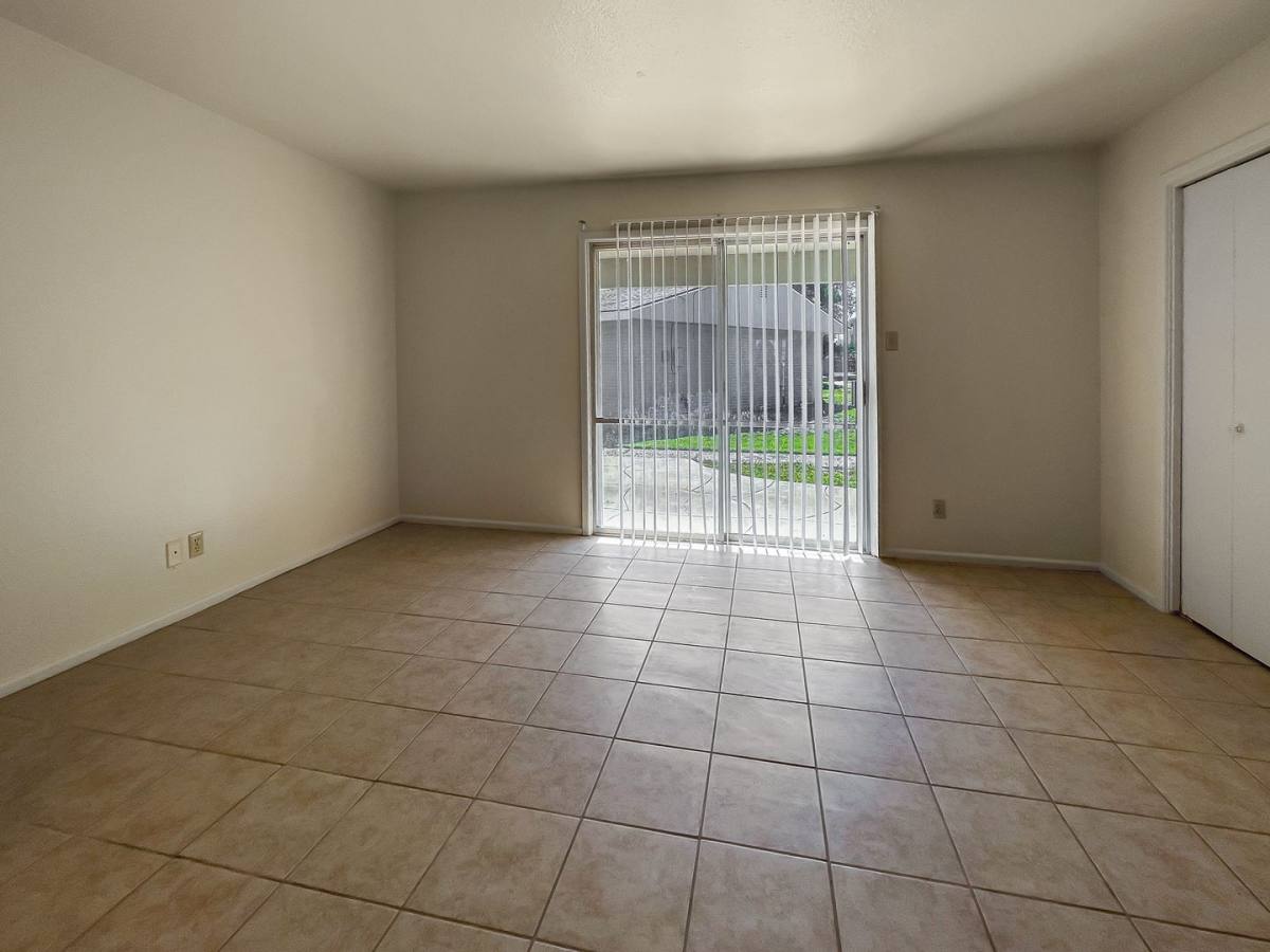 Apartment for rent at 901 E Michigan Dr, Hobbs, NM 88240
