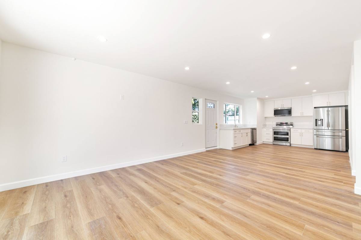 Apartment for rent at 1512 Durango Ave, Los Angeles, CA 90035