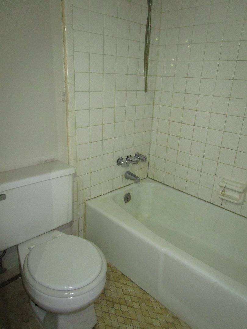 Apartment for rent at 510 E 19th St, Rome, GA 30161
