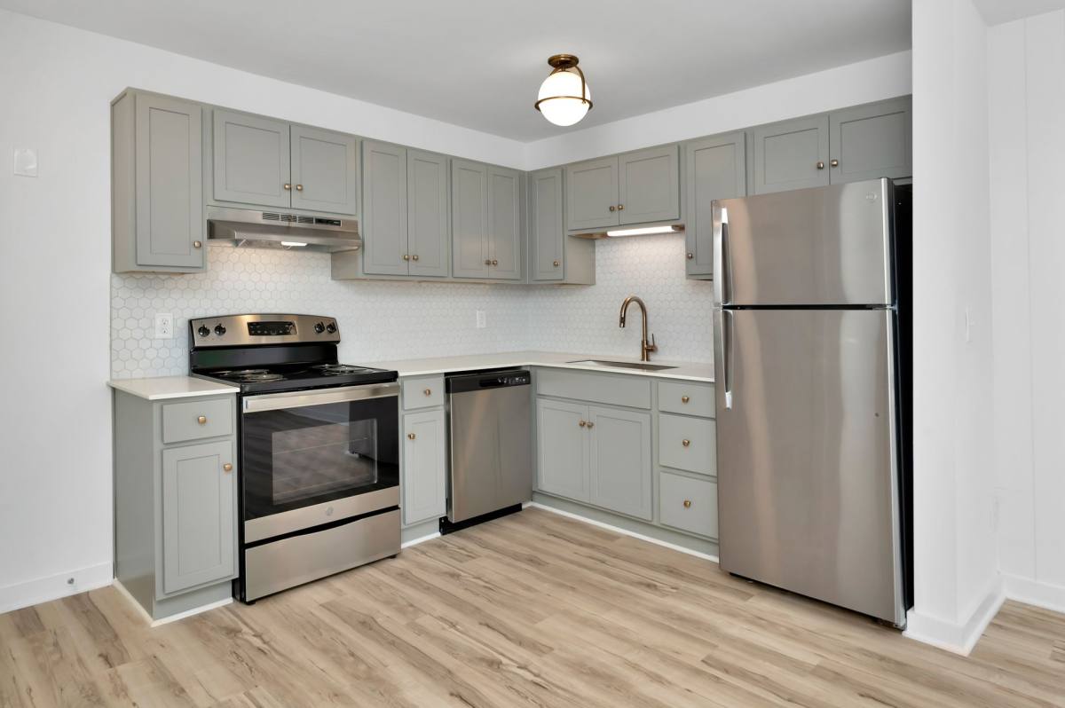 Apartment for rent at 1201 33rd St S, Birmingham, AL 35205