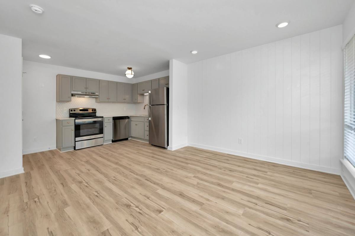 Apartment for rent at 1201 33rd St S, Birmingham, AL 35205