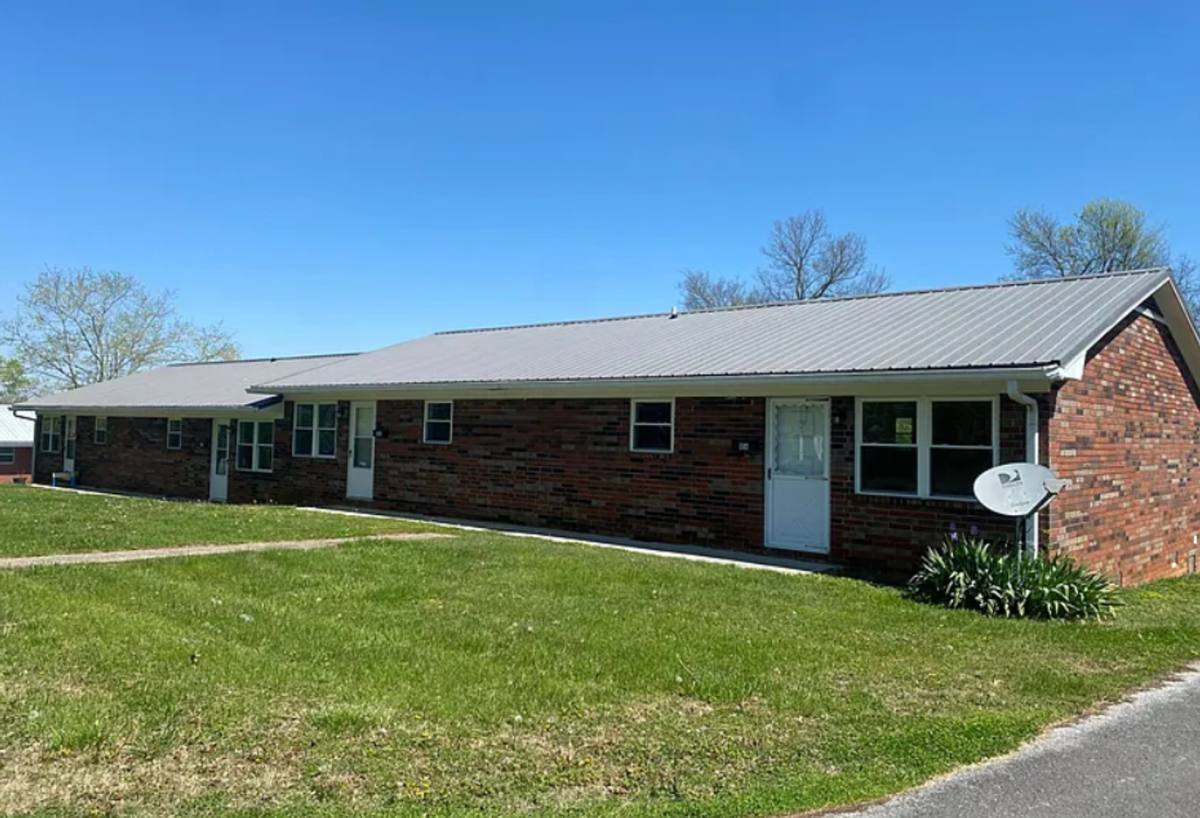 Apartment for rent at 4th St, Newport, TN 37821