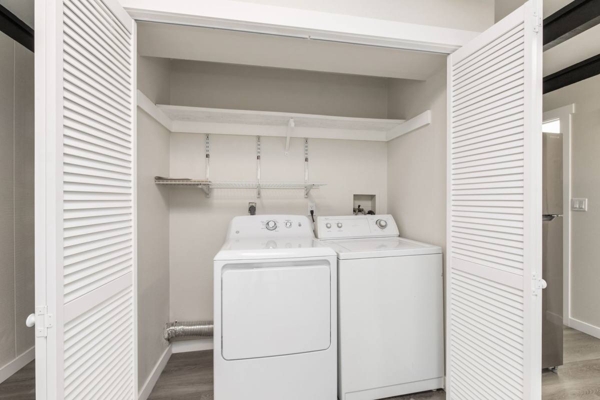 Townhouse for rent at 18808 36th Ave W, Lynnwood, WA 98036