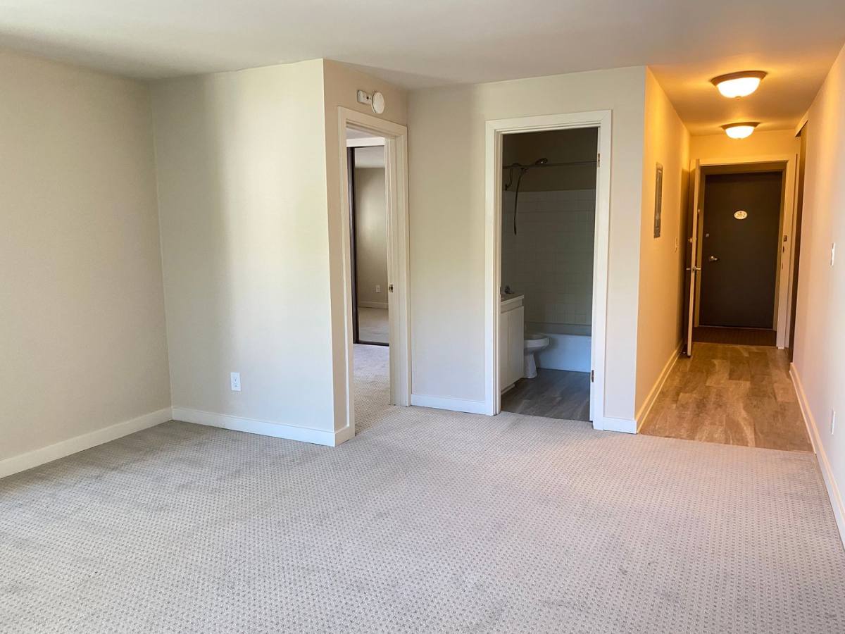 Apartment for rent at 600 Bellevue Ave E, Seattle, WA 98102