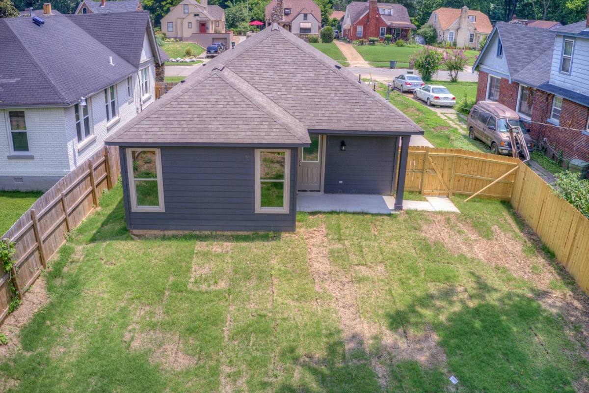 House for rent at 909 N Avalon St, Memphis, TN 38107