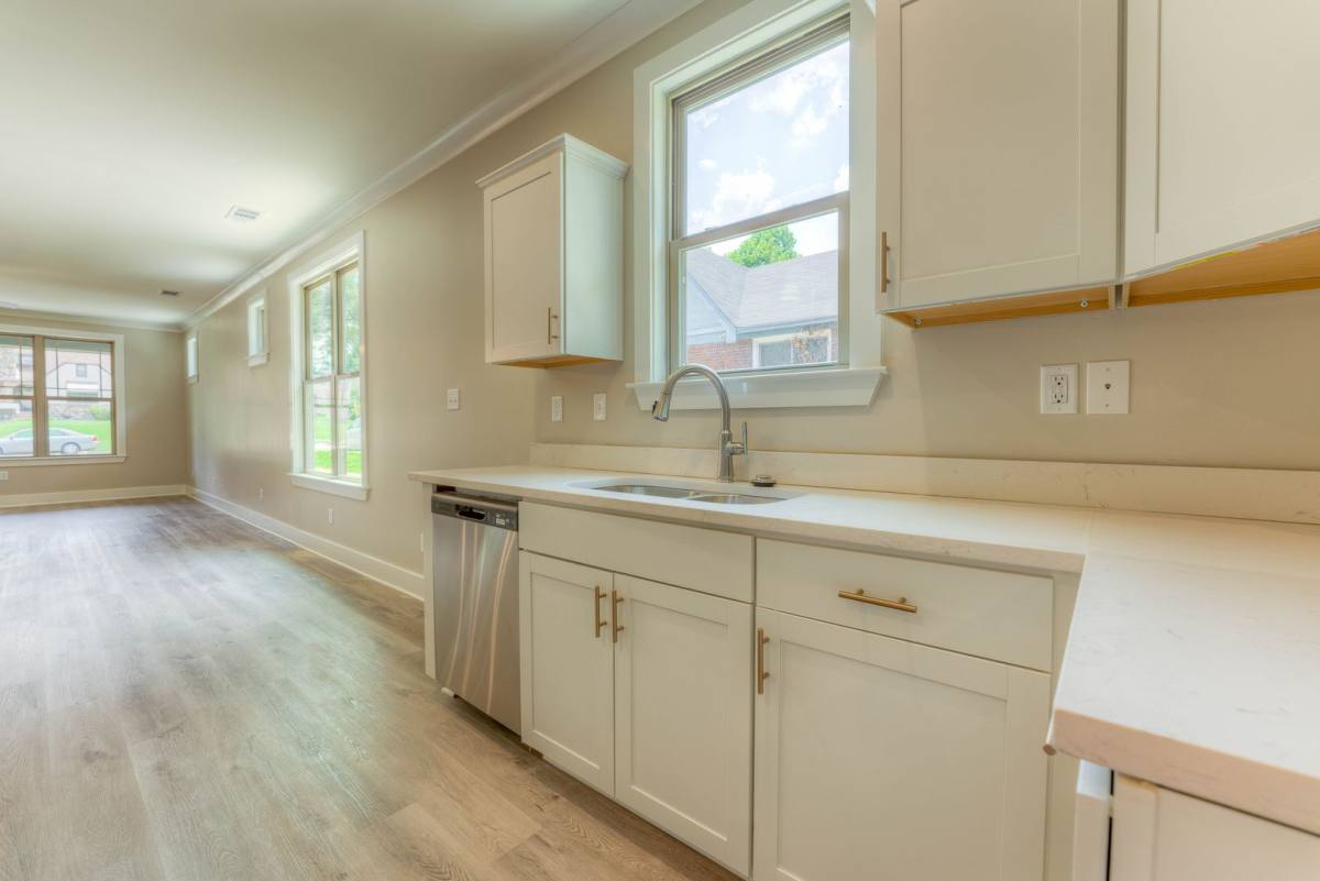 House for rent at 909 N Avalon St, Memphis, TN 38107