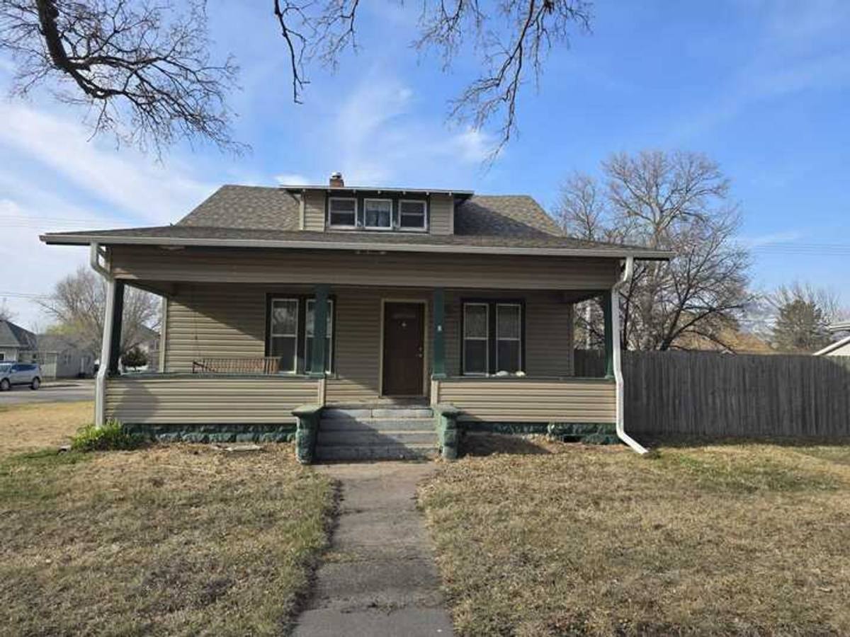 House for rent at 312 W 9th St, Wood River, NE 68883