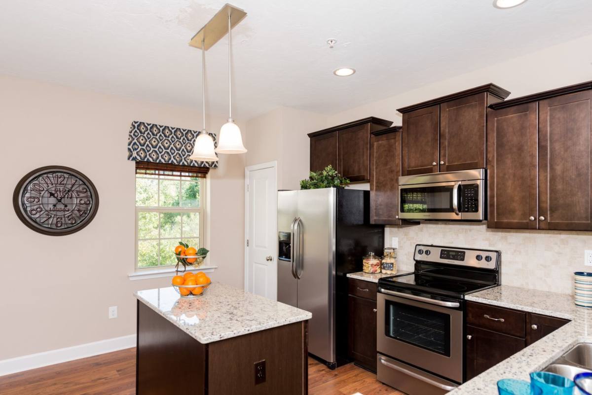 Townhouse for rent at 119 Katelyn Dr, New Oxford, PA 17350