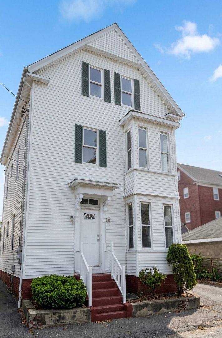 Apartment for rent at 6 Young Ave, Providence, RI 02908