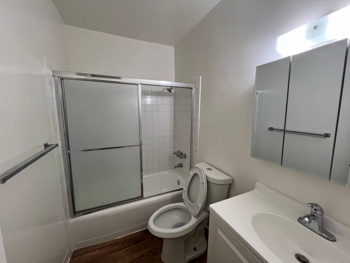 Apartment for rent at 14040 Orizaba Ave, Paramount, CA 90723