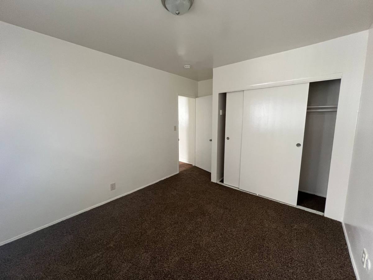 Apartment for rent at 14040 Orizaba Ave, Paramount, CA 90723