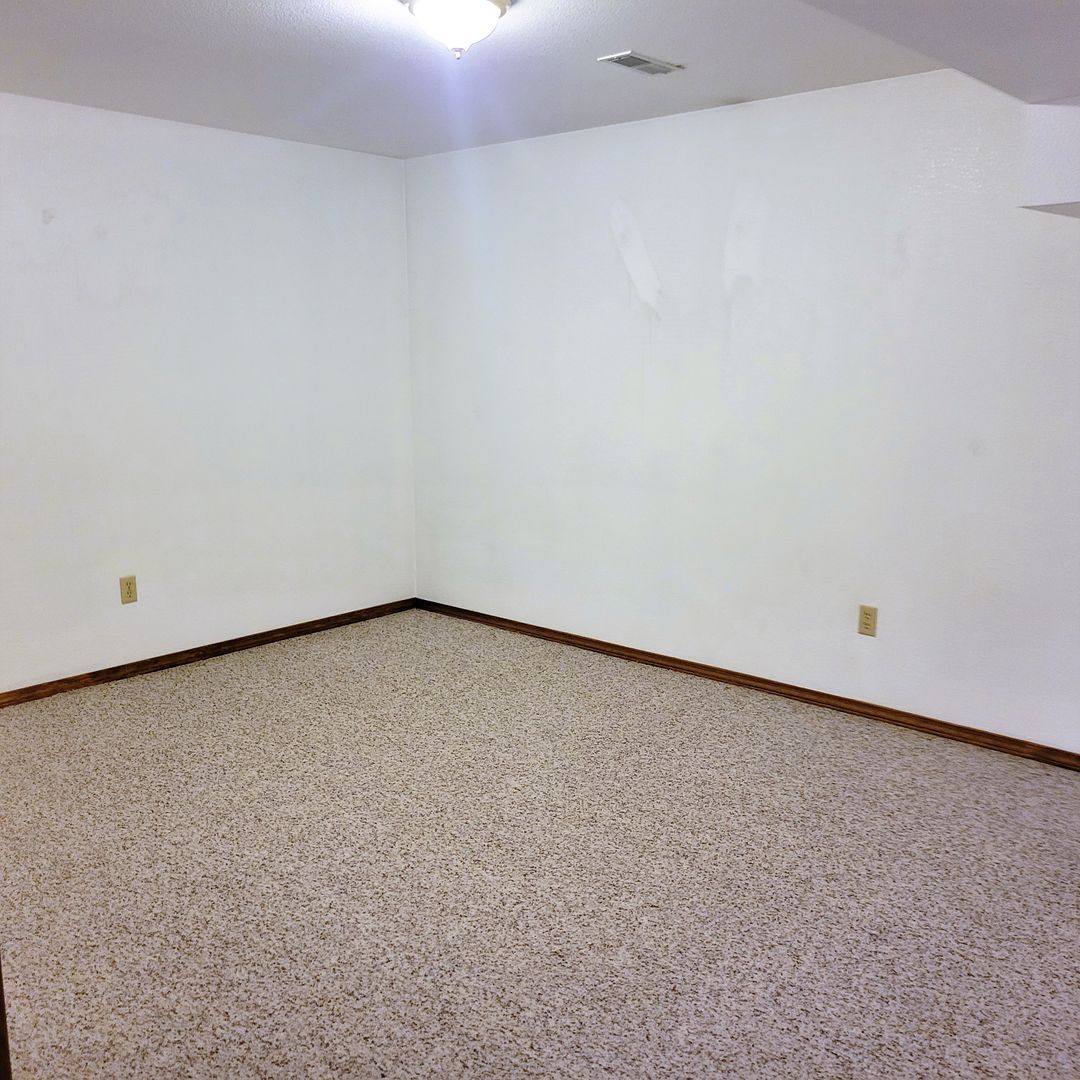 House for rent at 1013 Wiloma Dr, Billings, MT 59105