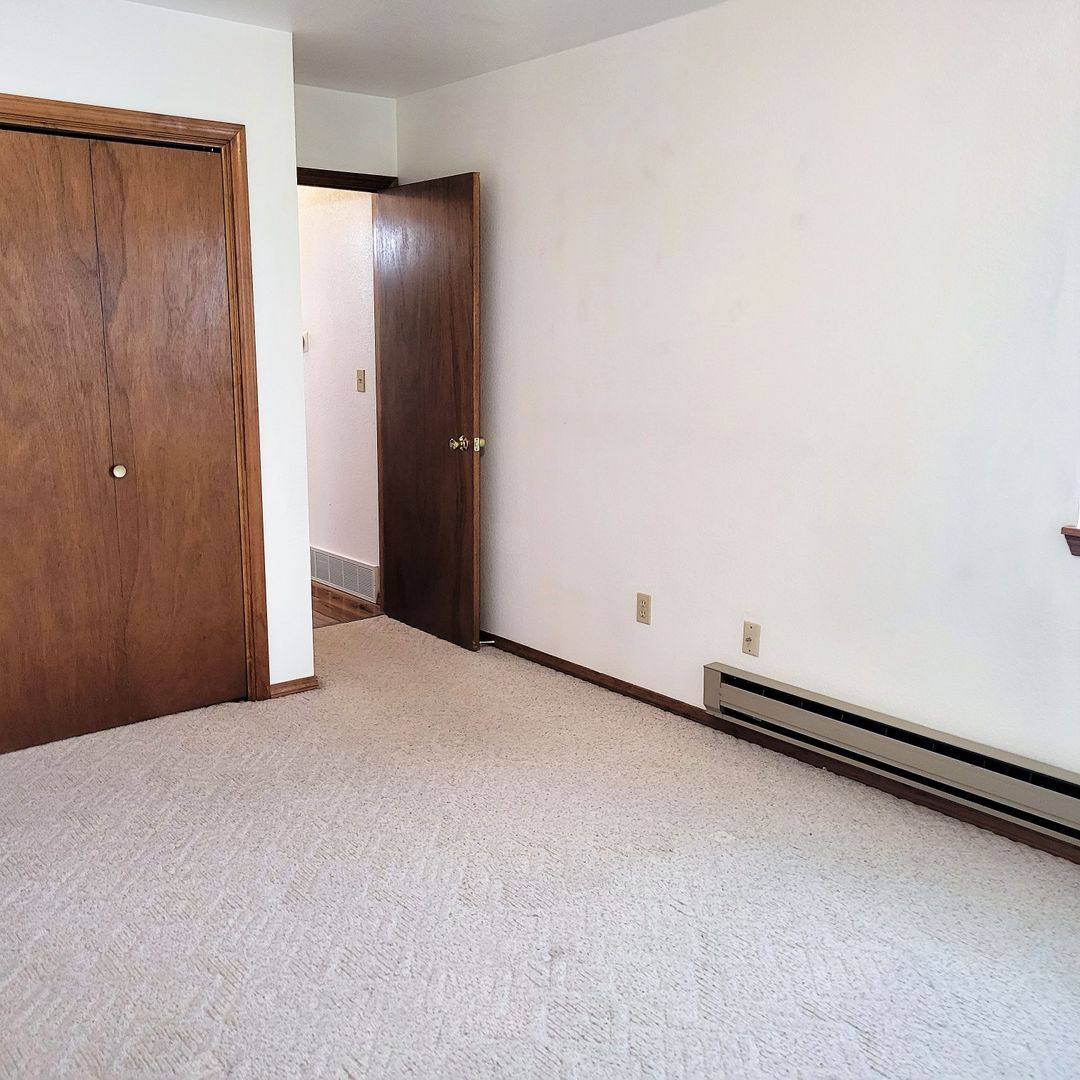 House for rent at 1013 Wiloma Dr, Billings, MT 59105