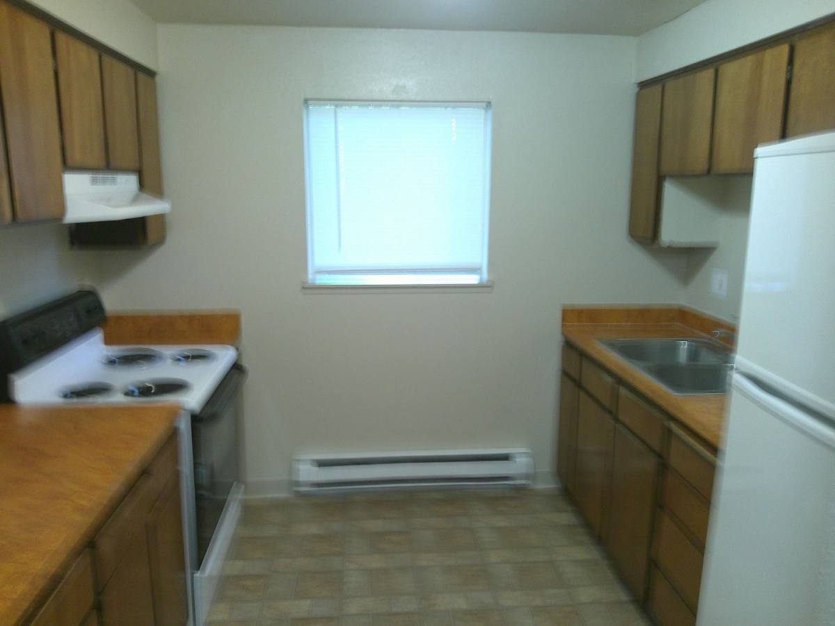 Apartment for rent at 636 Northwood Dr, Medford, OR 97504