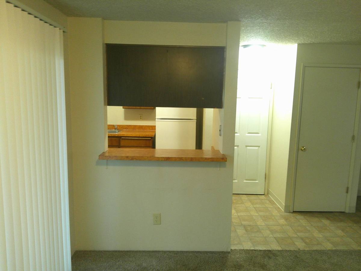 Apartment for rent at 636 Northwood Dr, Medford, OR 97504