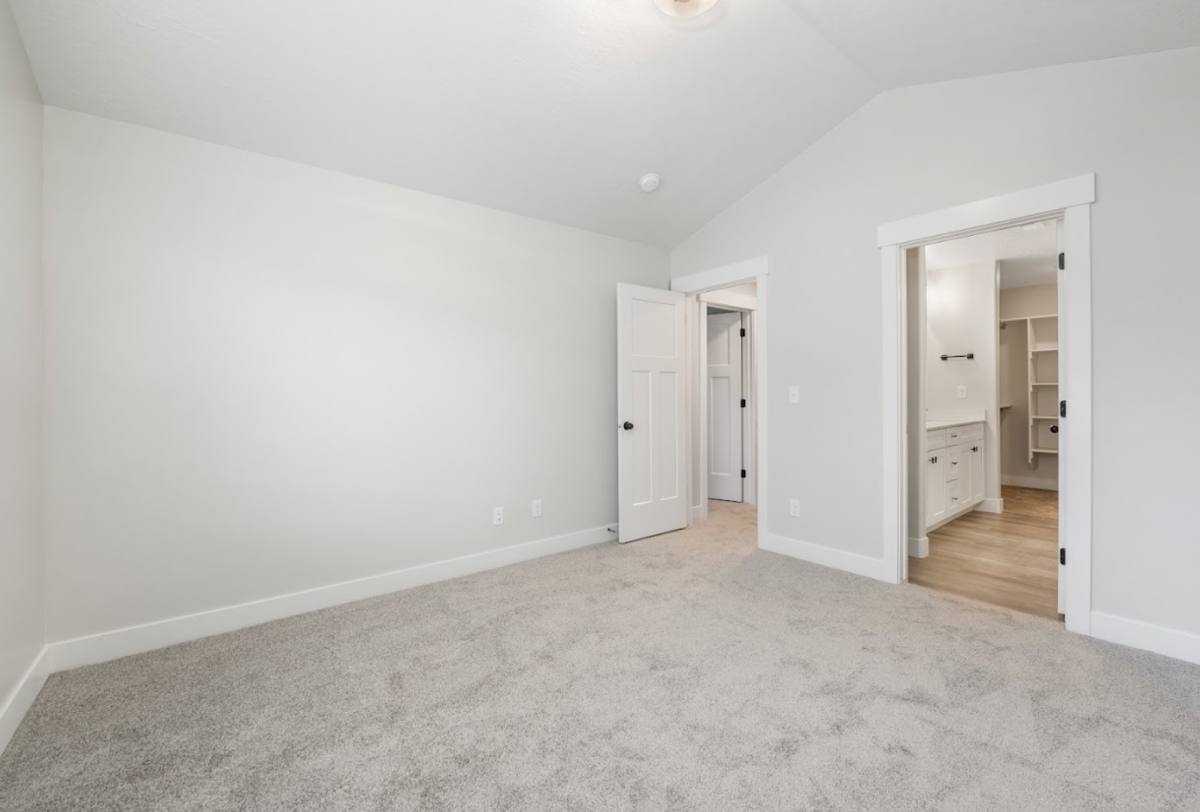 Condo for rent at 13528 S Commodus Dr, Herriman, UT 84096