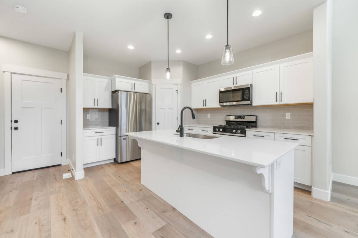 Condo for rent at 13528 S Commodus Dr, Herriman, UT 84096