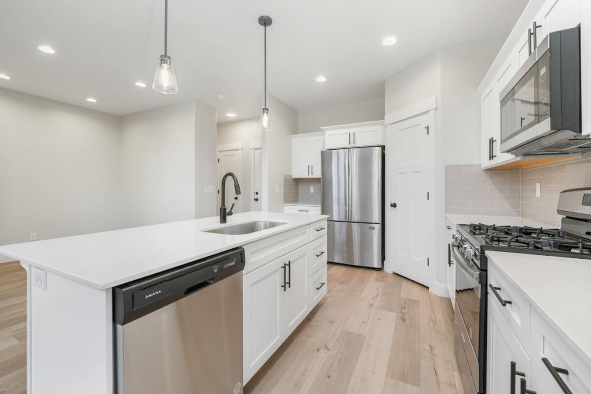 Condo for rent at 13528 S Commodus Dr, Herriman, UT 84096