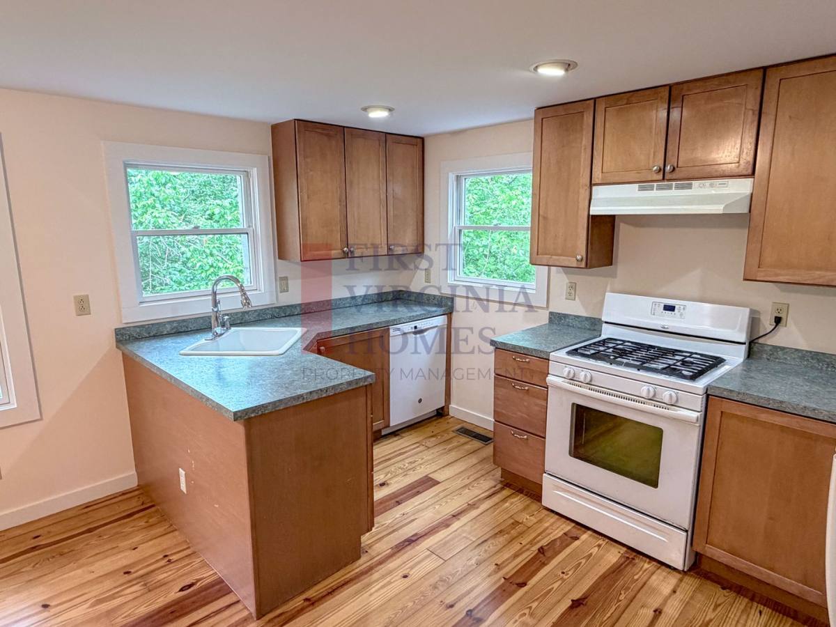 House for rent at 730 Canal St, Scottsville, VA 24590