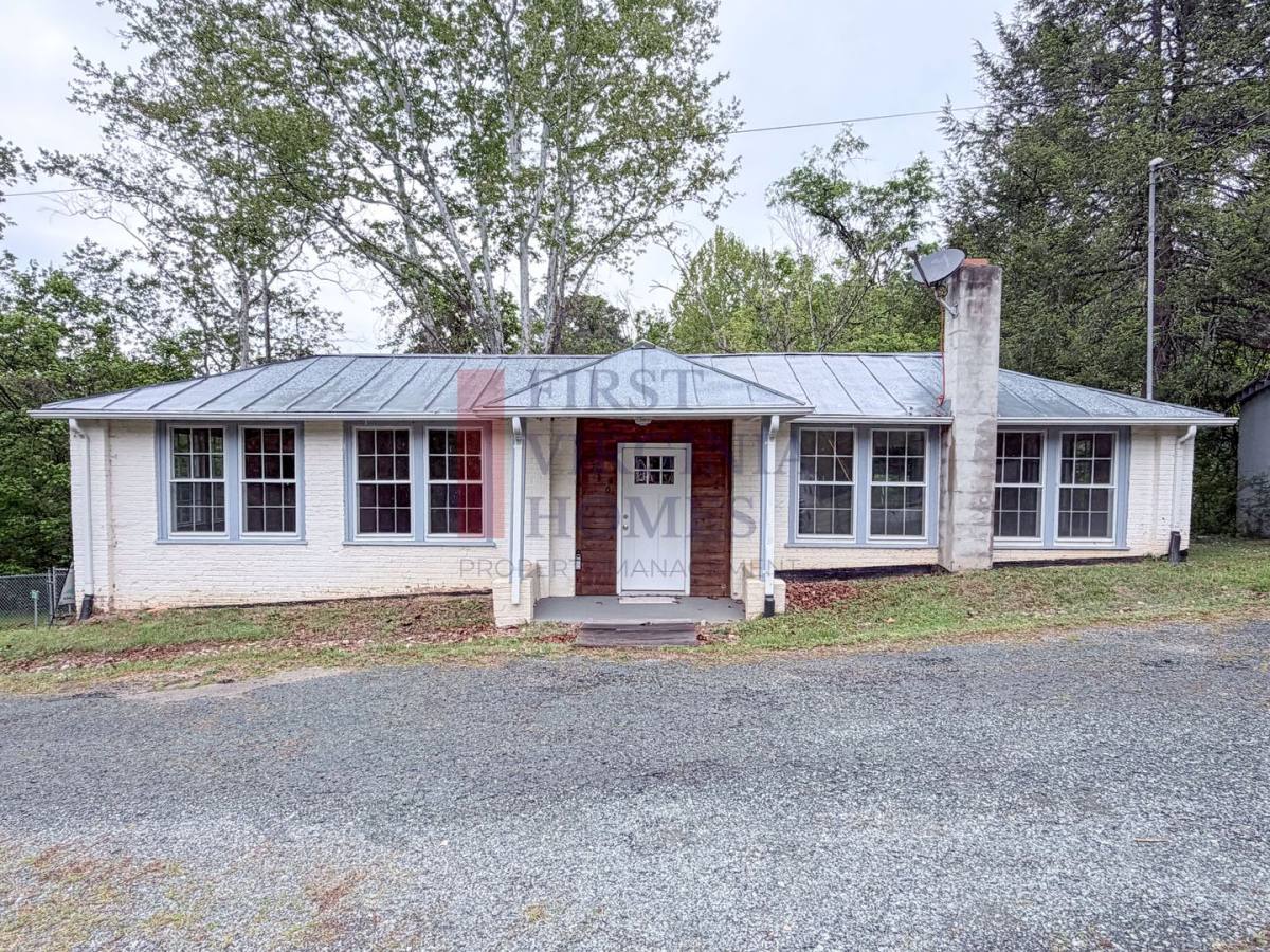 House for rent at 730 Canal St, Scottsville, VA 24590