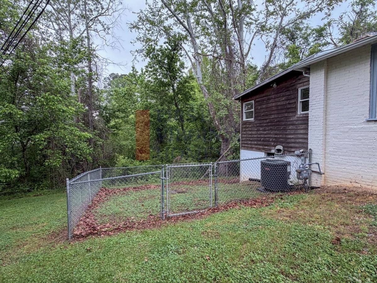 House for rent at 730 Canal St, Scottsville, VA 24590