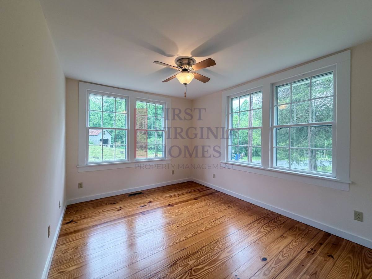 House for rent at 730 Canal St, Scottsville, VA 24590
