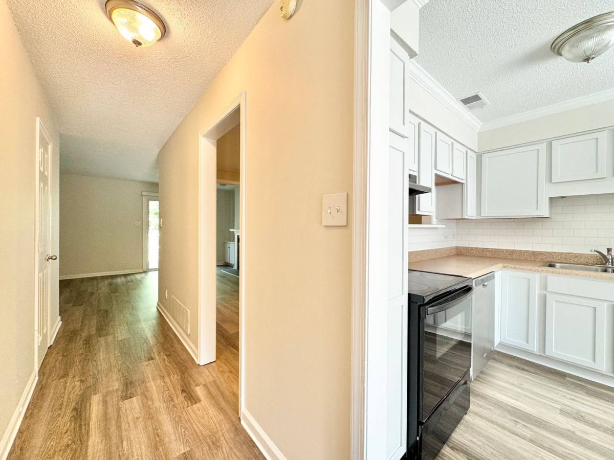 Townhouse for rent at 3716 Greenes Crossing, Greensboro, NC 27410