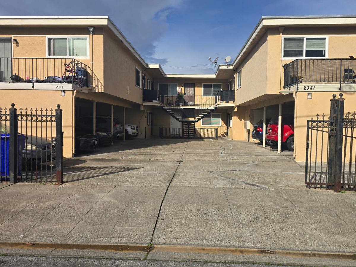 Apartment for rent at 2341 21st St, San Pablo, CA 94806