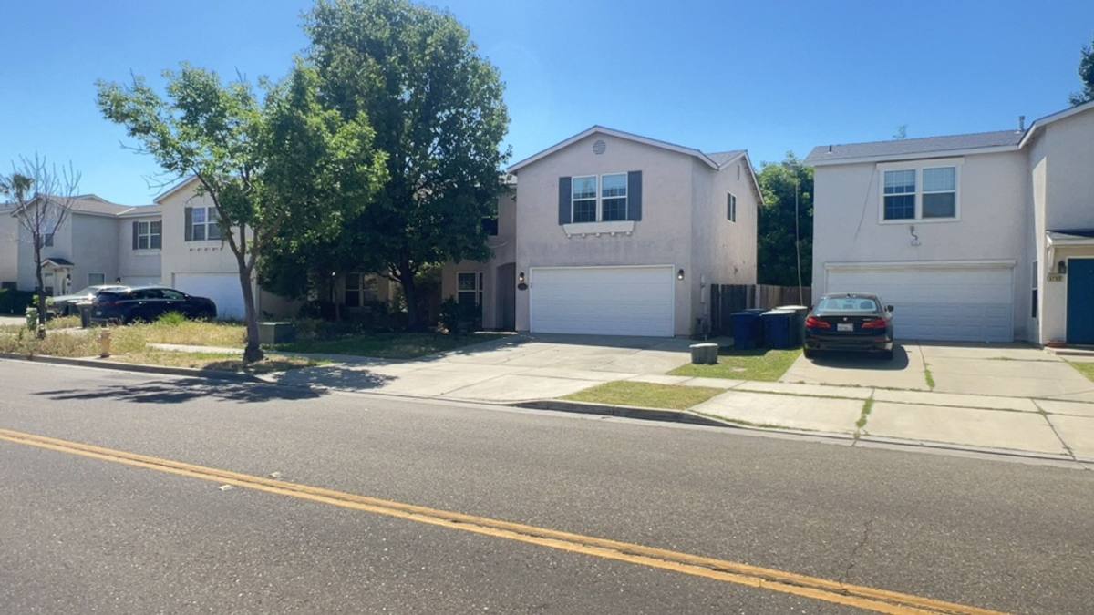House for rent at 3749 Compass Pointe Ave, Merced, CA 95348