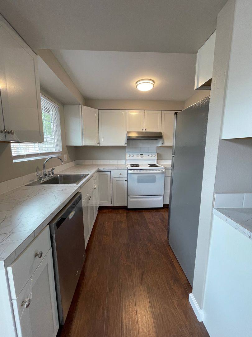 Apartment for rent at 5001 Pacific Blvd Sw, Office, Albany, OR 97321