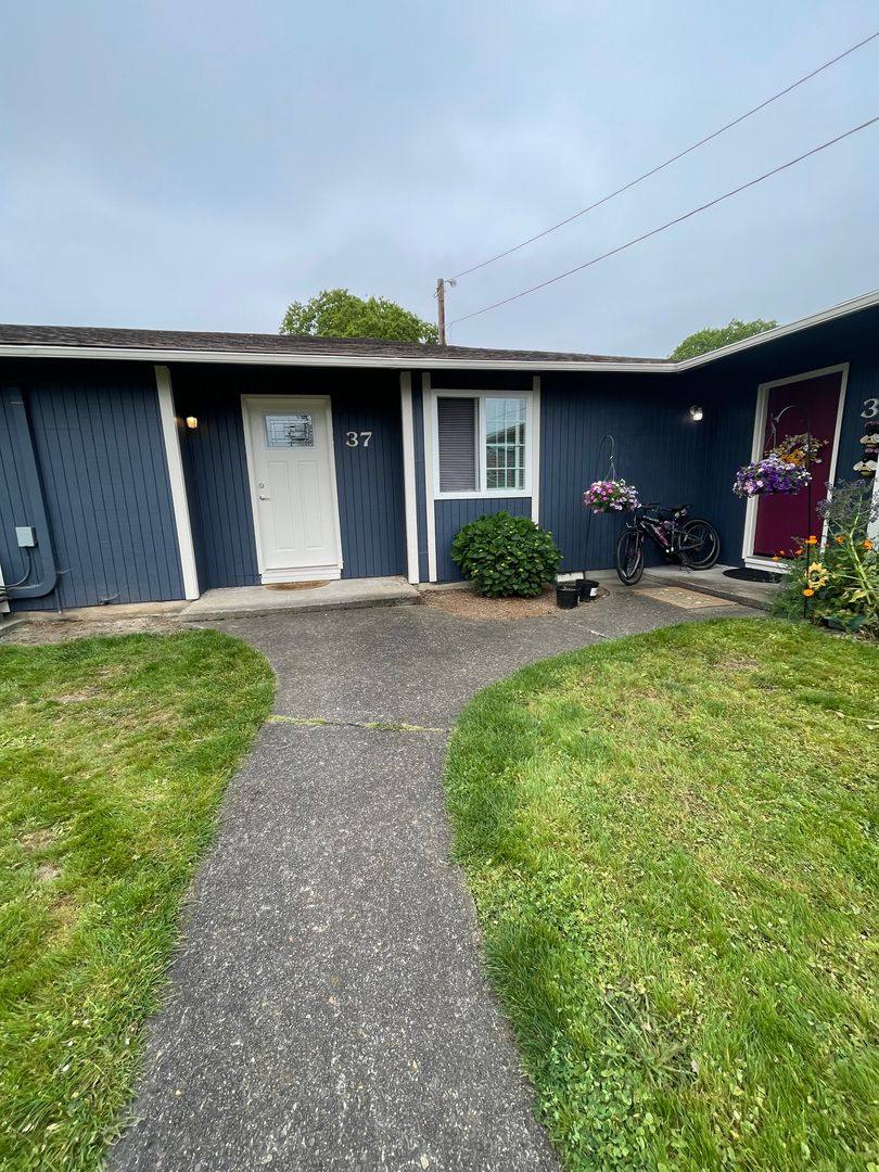 Apartment for rent at 5001 Pacific Blvd Sw, Office, Albany, OR 97321