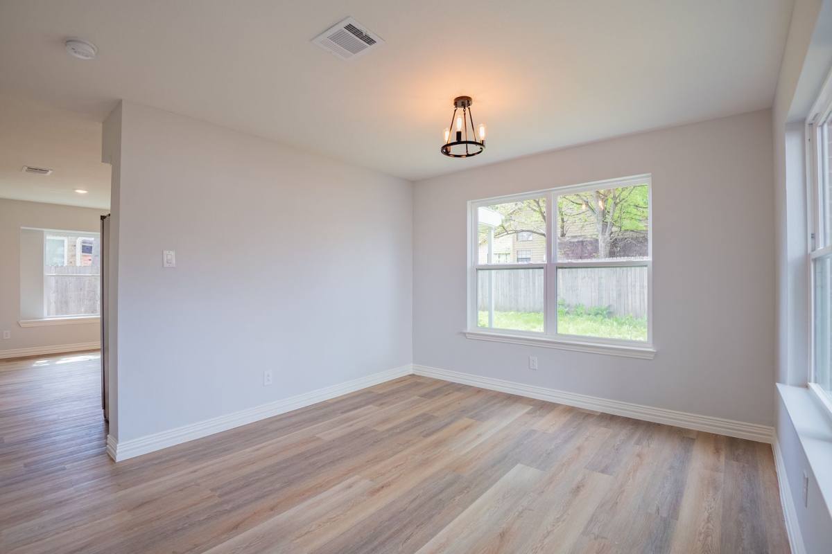 House for rent at 2318 Bennington Dr, Arlington, TX 76018