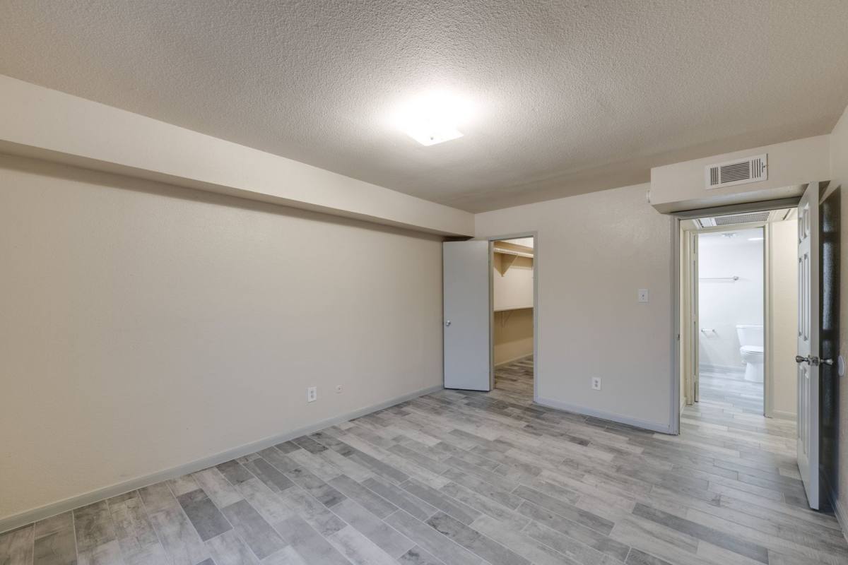 Apartment for rent at 3130 Mangum Rd, Houston, TX 77092