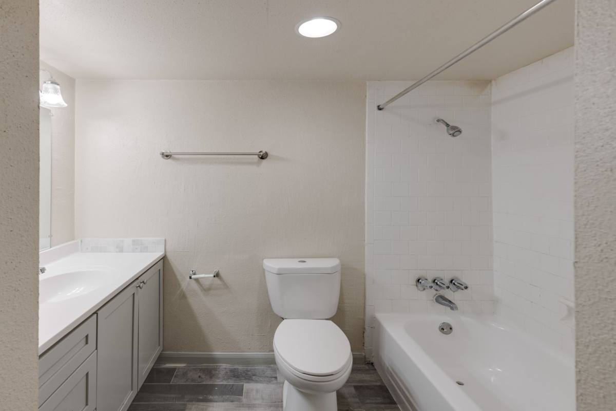 Apartment for rent at 3130 Mangum Rd, Houston, TX 77092