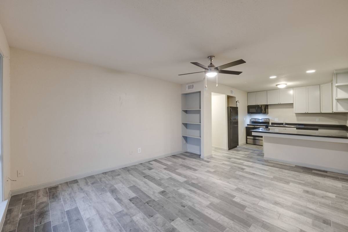 Apartment for rent at 3130 Mangum Rd, Houston, TX 77092
