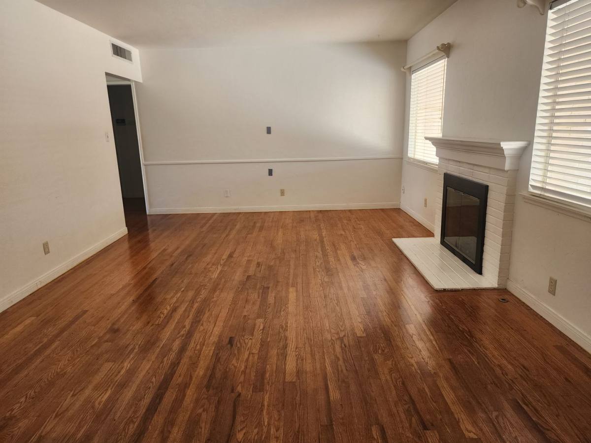 House for rent at 1309 Telegraph Ave, Bakersfield, CA 93305