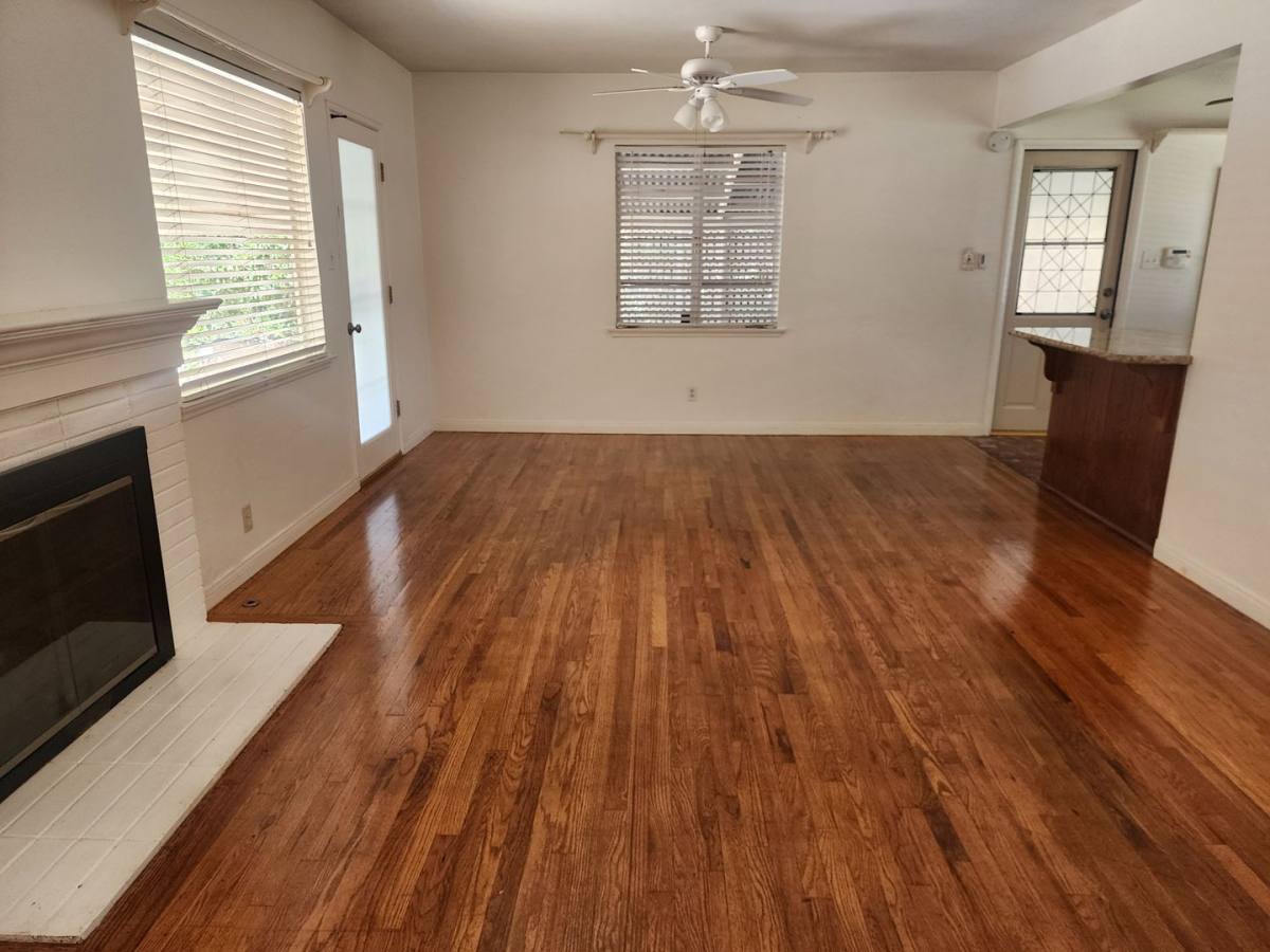 House for rent at 1309 Telegraph Ave, Bakersfield, CA 93305