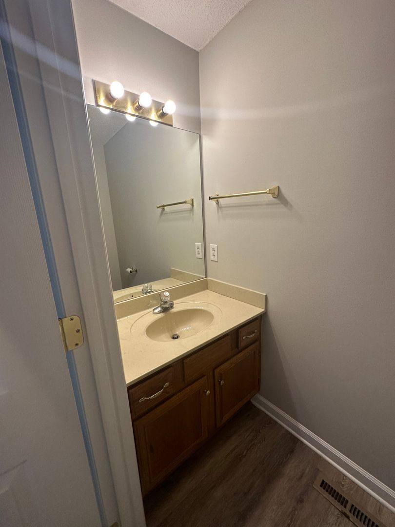 Apartment for rent at 1130 Sloan St, Murfreesboro, TN 37130