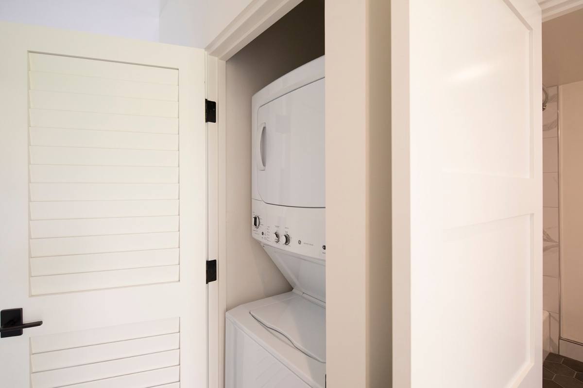 Apartment for rent at 3975 Old Town Ave, San Diego, CA 92110