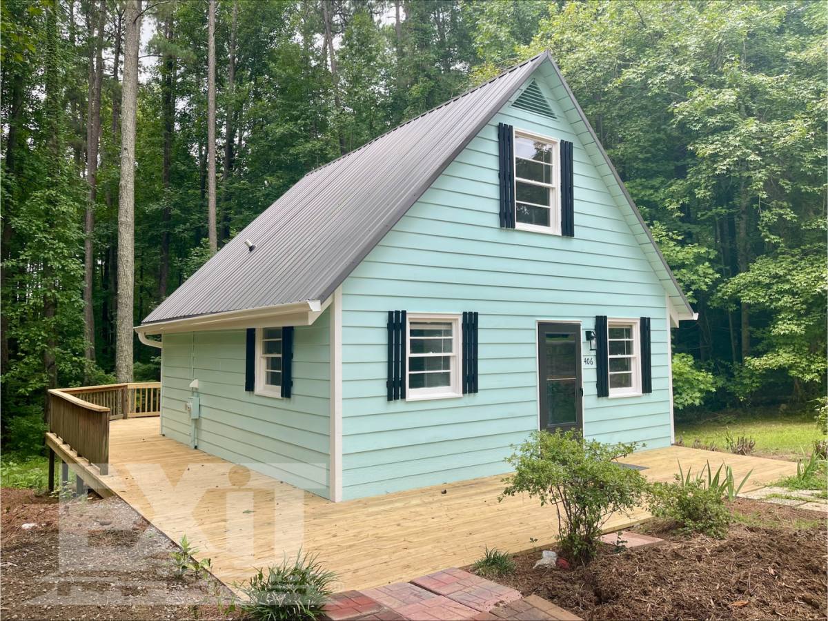 House for rent at 406 Hawthorne Dr, Bracey, VA 23919