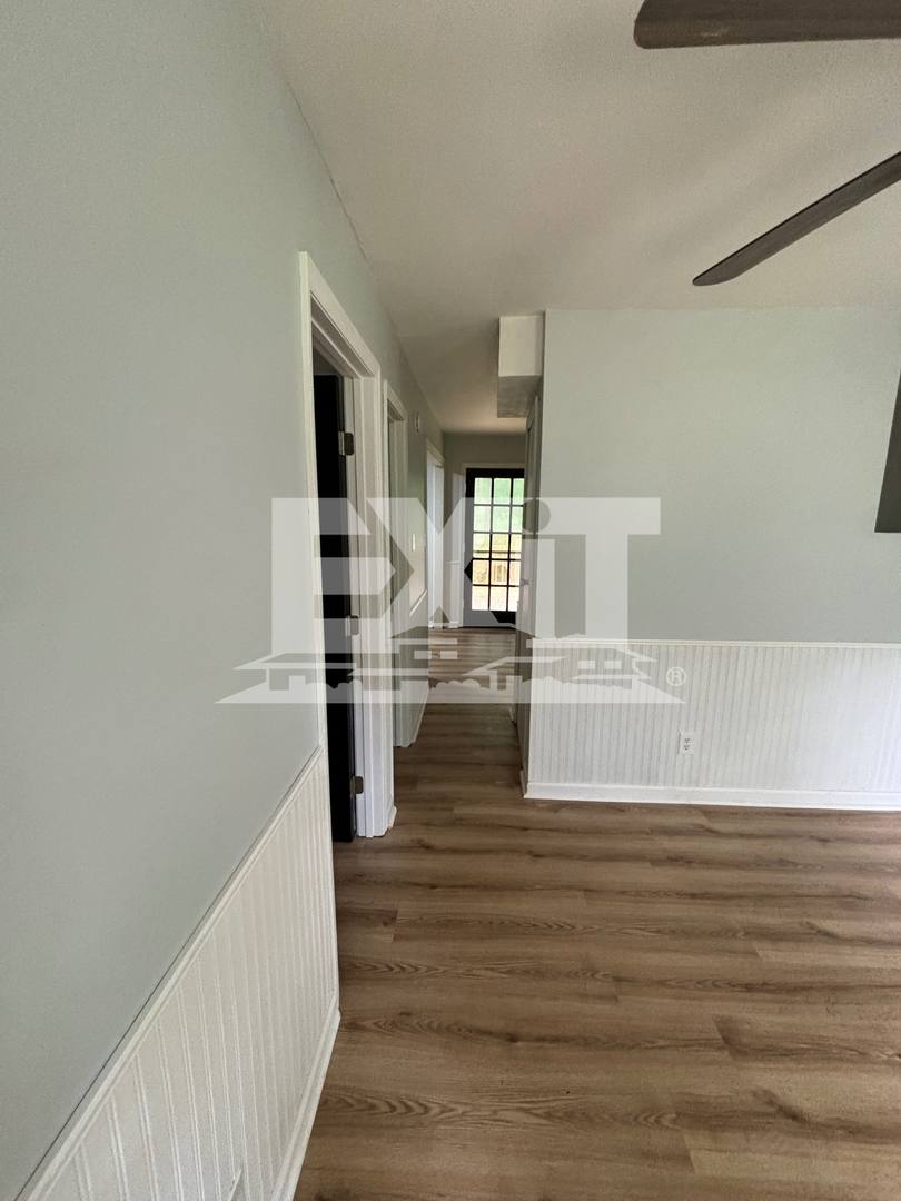 House for rent at 406 Hawthorne Dr, Bracey, VA 23919