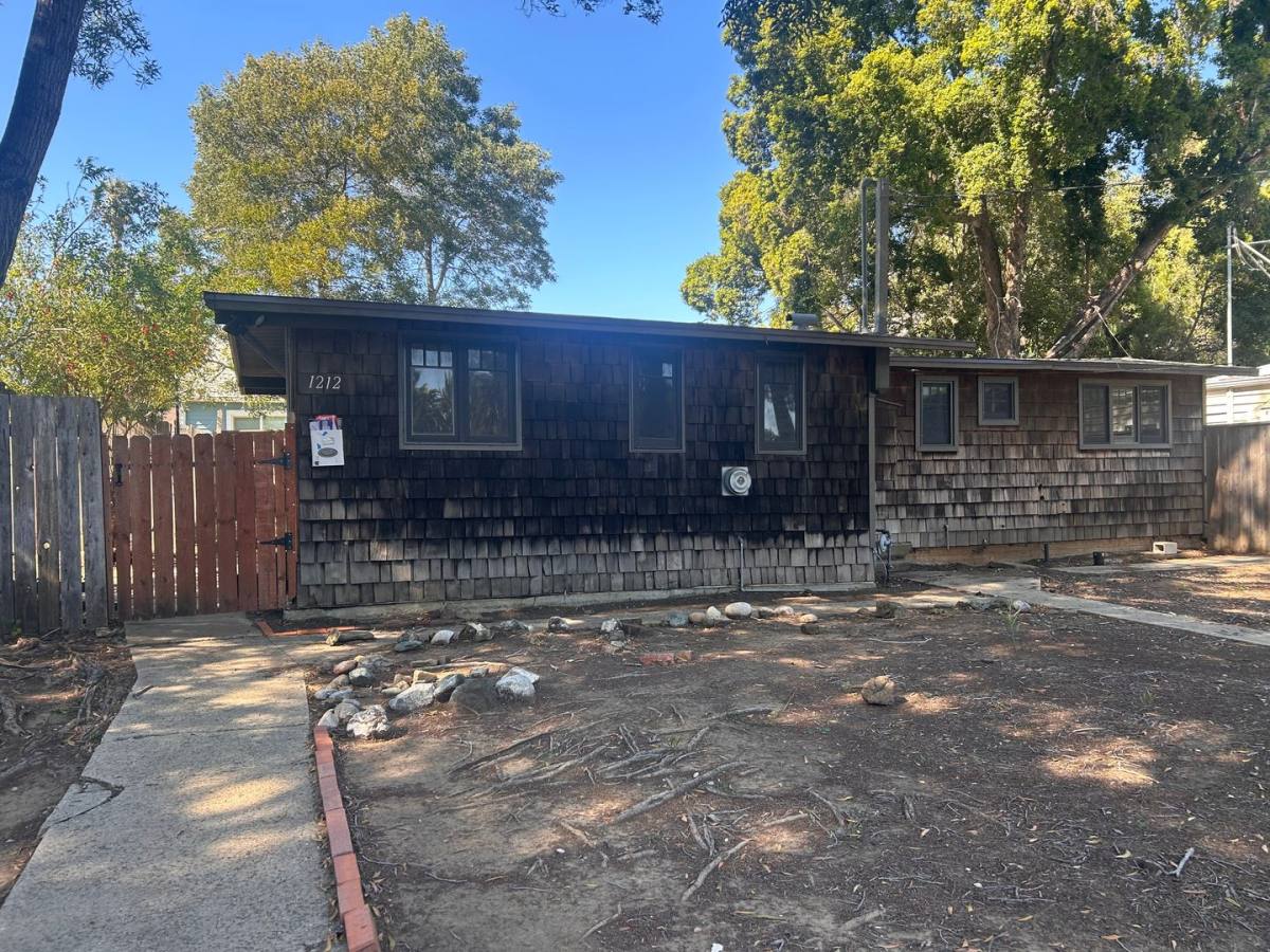 Apartment for rent at 1212-20 Fredericks 390 Hathway, San Luis Obispo, CA 93401